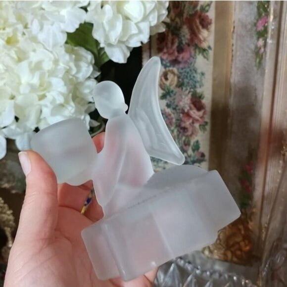 Vintage Milk Glass Angel Candle Holder - Picture 4 of 7